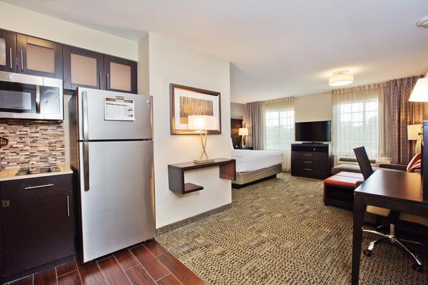 Images Staybridge Suites Austin South Interstate Hwy 35 by IHG