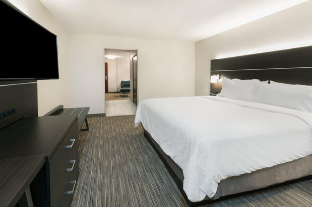 Images Holiday Inn Express & Suites Trinidad by IHG