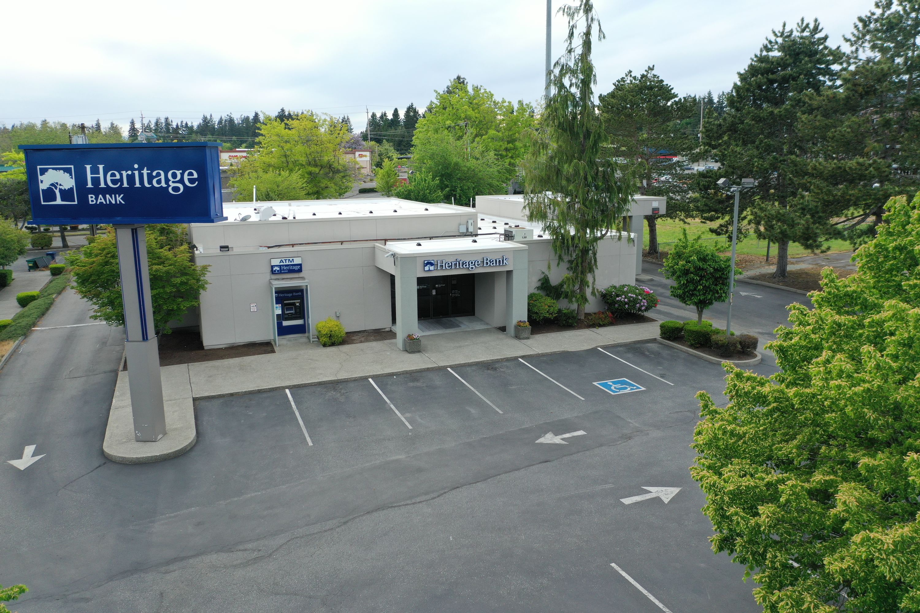 Lynnwood Banking Center