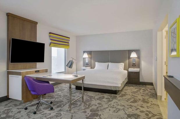 Images Hampton Inn & Suites Raleigh-Durham Airport-Brier Creek