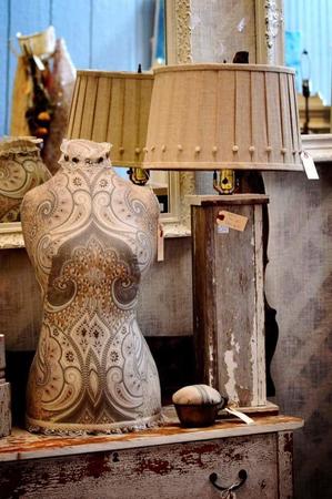 Images Trader Maes Furniture and Decor Market