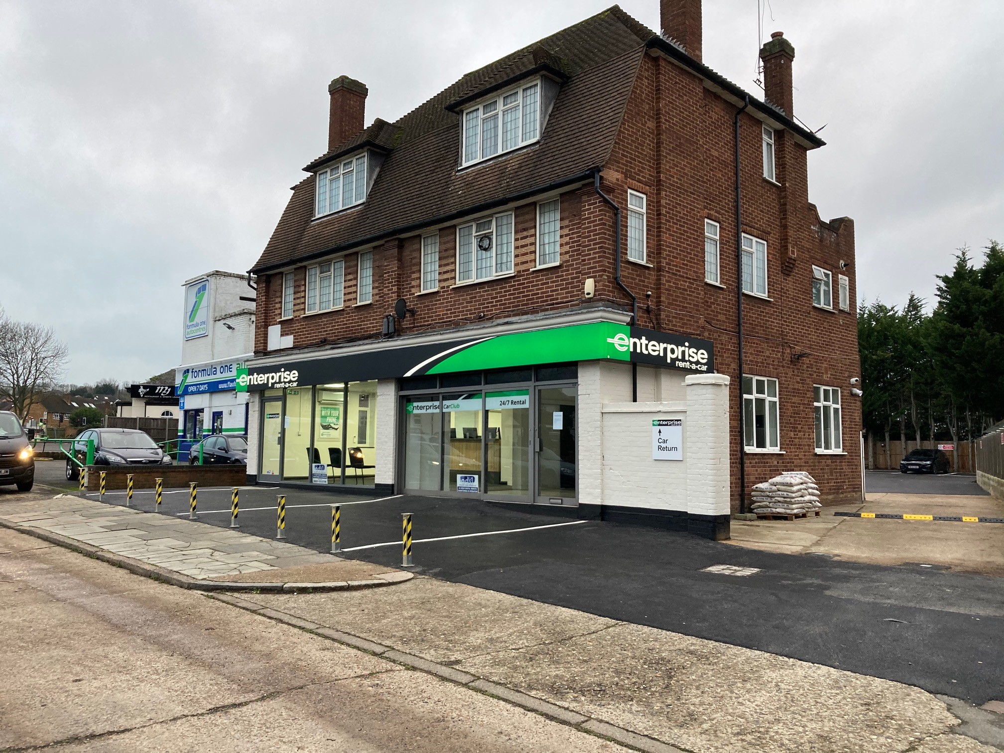 Enterprise Wembley North Branch building Enterprise Car & Van Hire - Wembley North Harrow 020 8037 2252