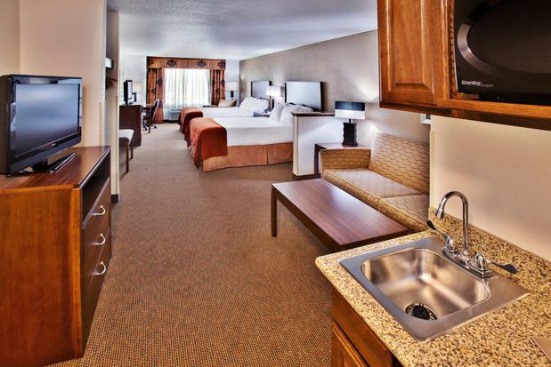 Images Holiday Inn Express & Suites Dubuque-West, an IHG Hotel