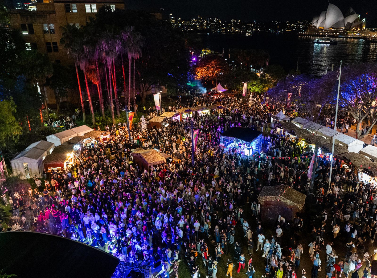 Images Pillingers Hiring Services Pty Ltd