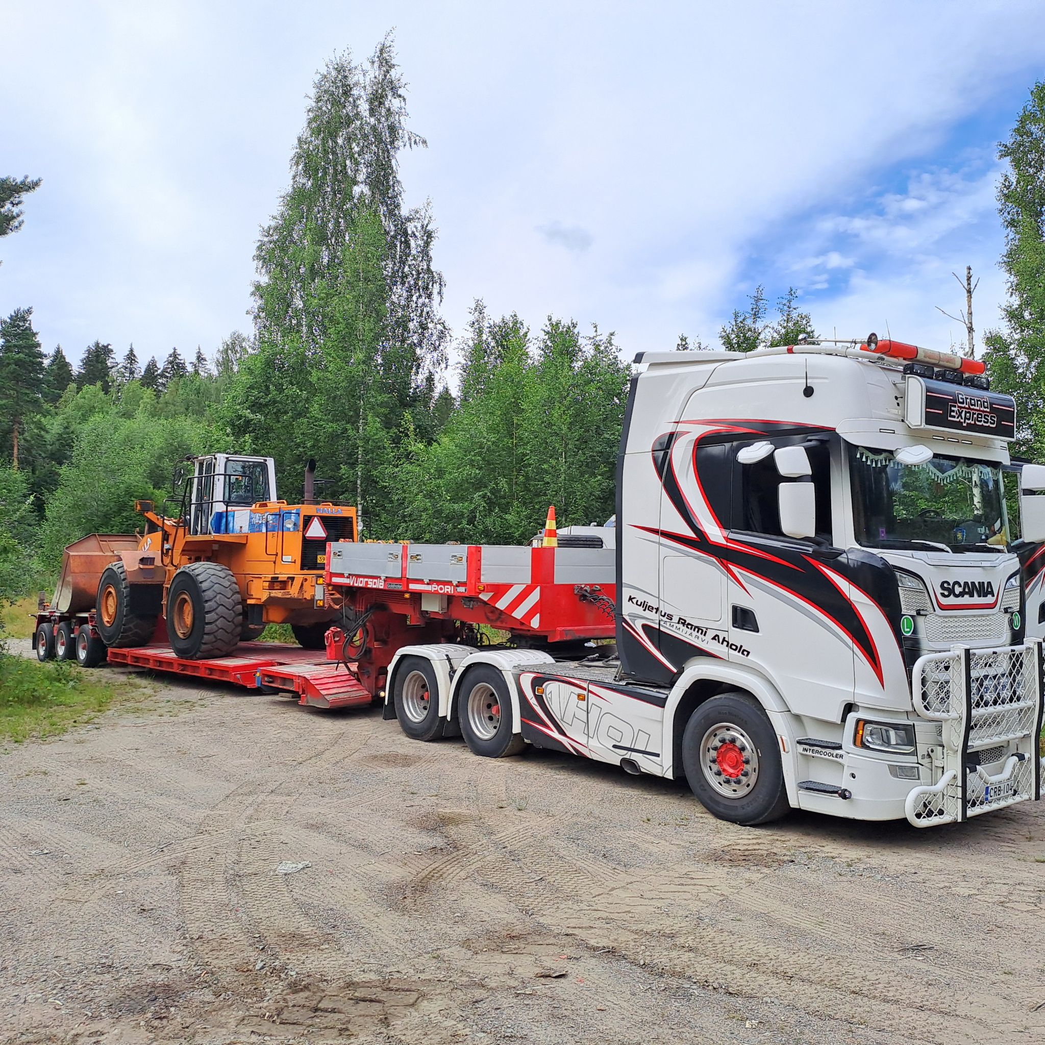 Images Grand Express Oy