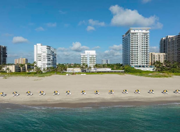 Images The Singer Oceanfront Resort, Curio Collection by Hilton