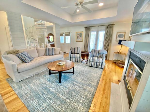 Images Carroll Realty Inc.