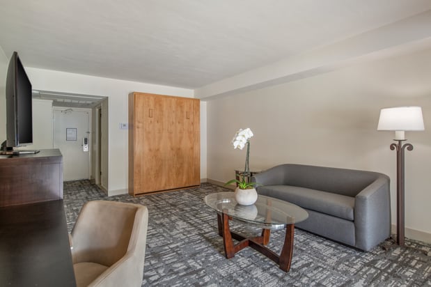 Images Crowne Plaza San Diego - Mission Valley by IHG