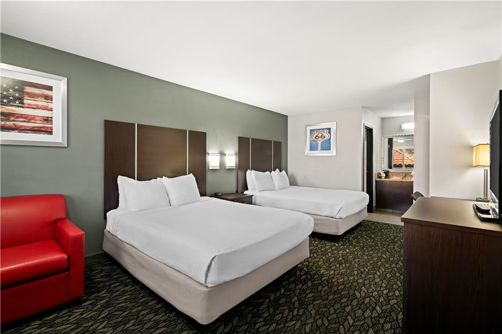 2 Queen Room