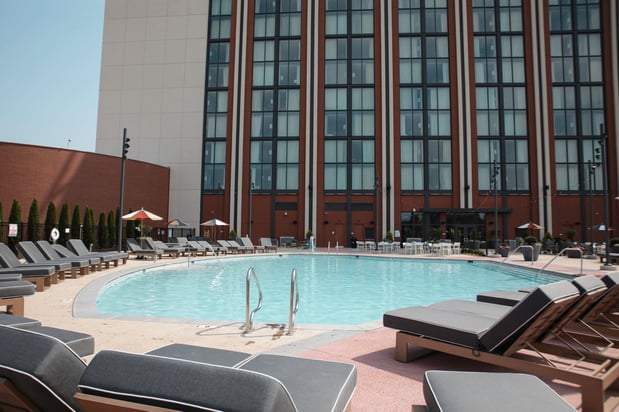 Images The Pool at Caesars Virigina