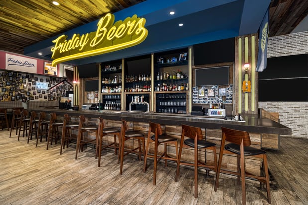 Images Holiday Inn & Suites Nashville Downtown - Broadway by IHG
