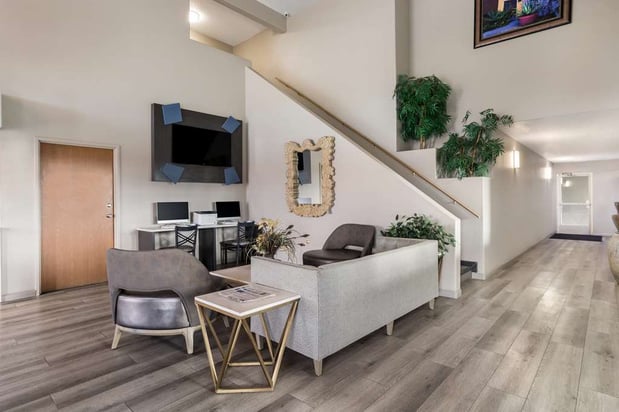 Images SureStay by Best Western Grants