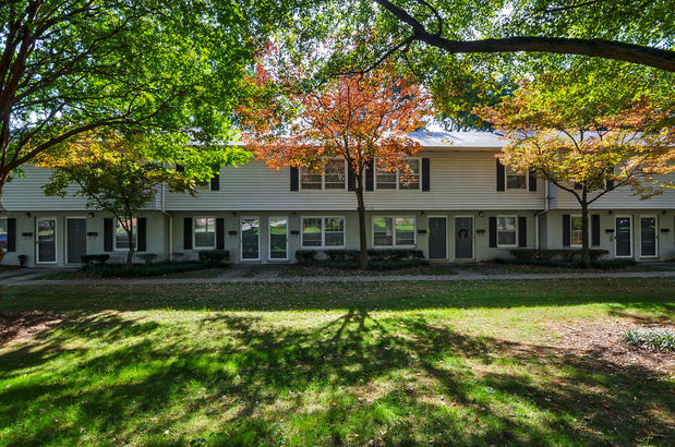 Images Lexington Commons