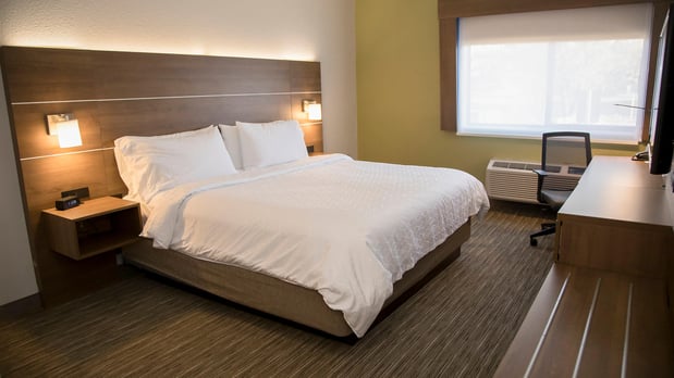 Images Holiday Inn Express & Suites Colorado Springs North by IHG