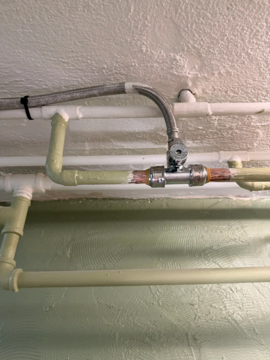 Unexpected plumbing issues often leave little time to compare options. Having an experienced plumber 