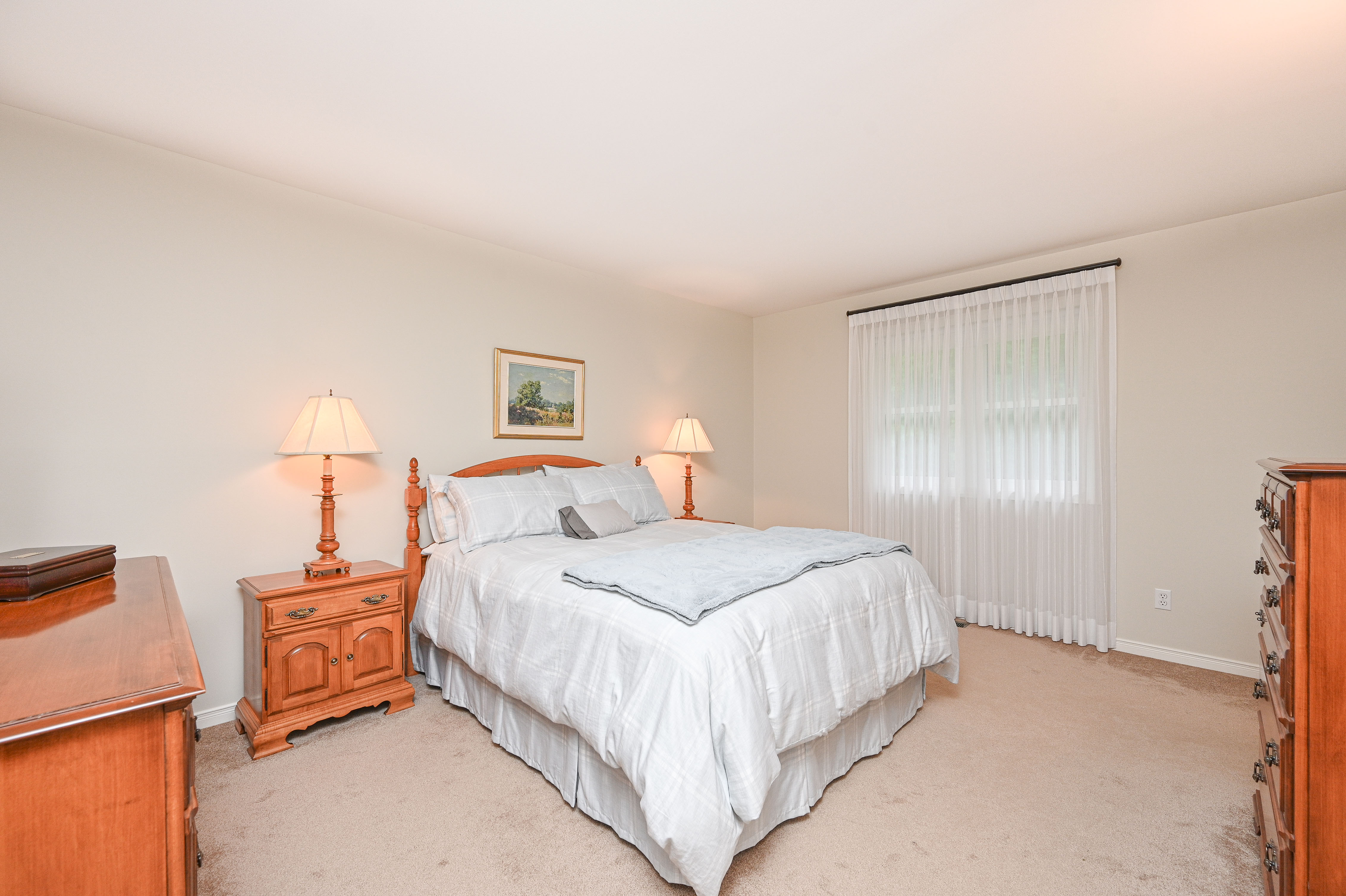 Images Leif Olson - Ottawa Real Estate Agent - Hamre Team RE/MAX Affiliates
