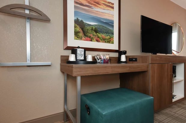 Images Hampton Inn Brevard