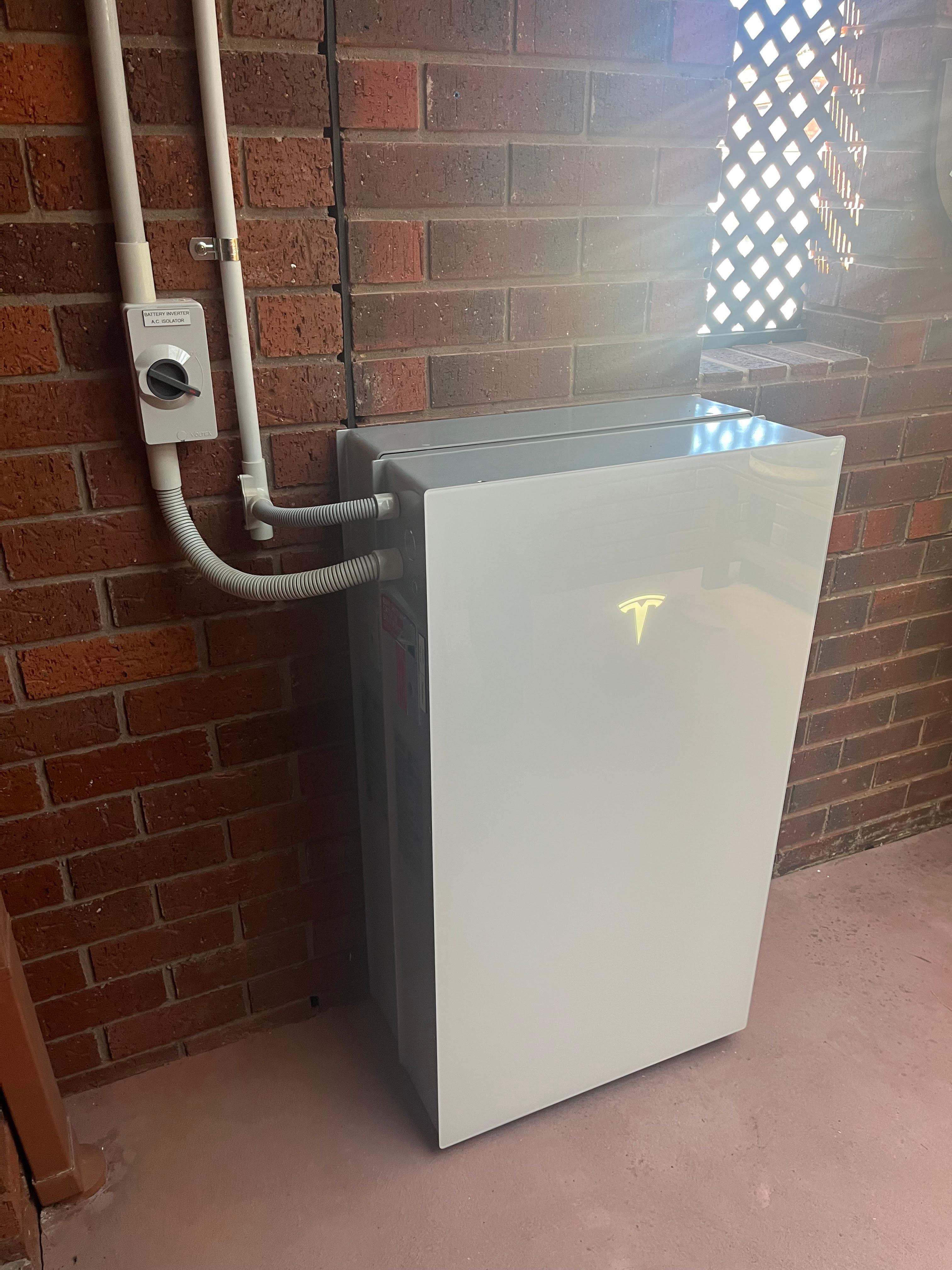 Images Uncommon Solar and Battery Storage Gippsland