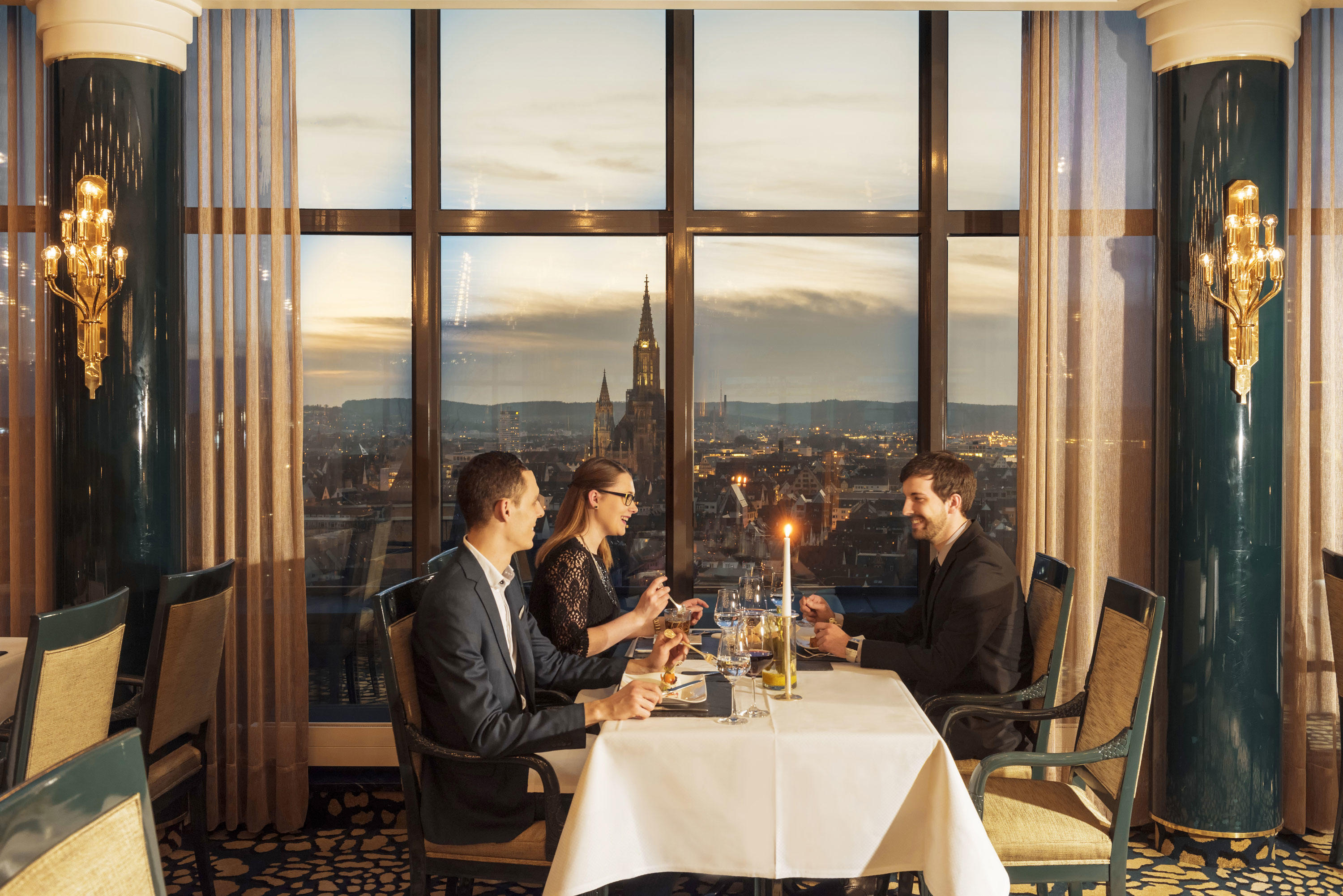 Restaurant "Panorama und Bastei" mit herrlichem Ausblick über Ulm