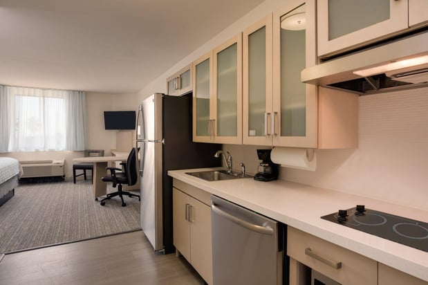 Images Candlewood Suites Miami Intl Airport - 36th St by IHG