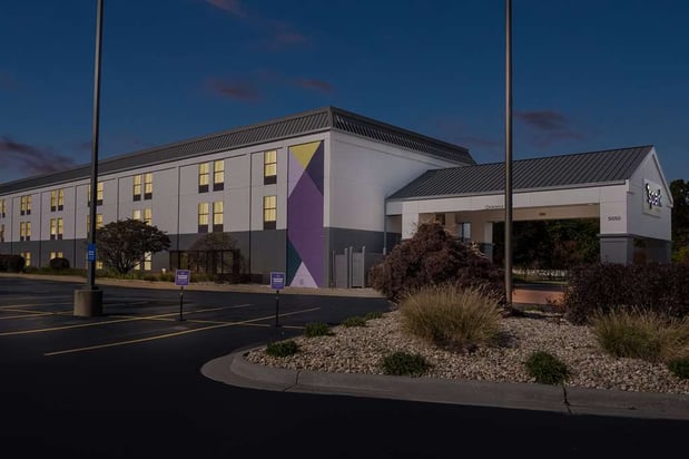 Images Spark by Hilton Stevensville