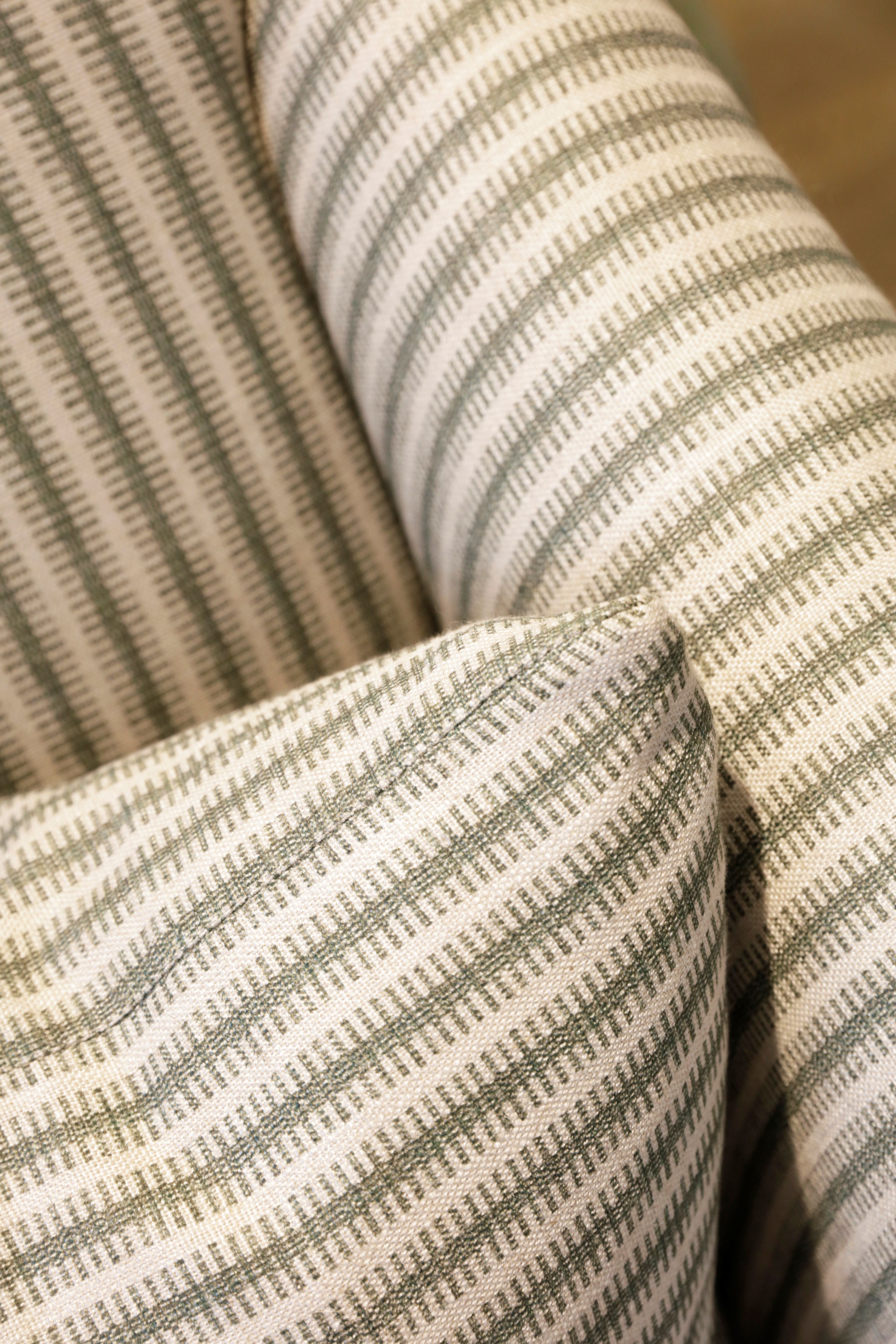 Images Sofas & Stuff - Stroud