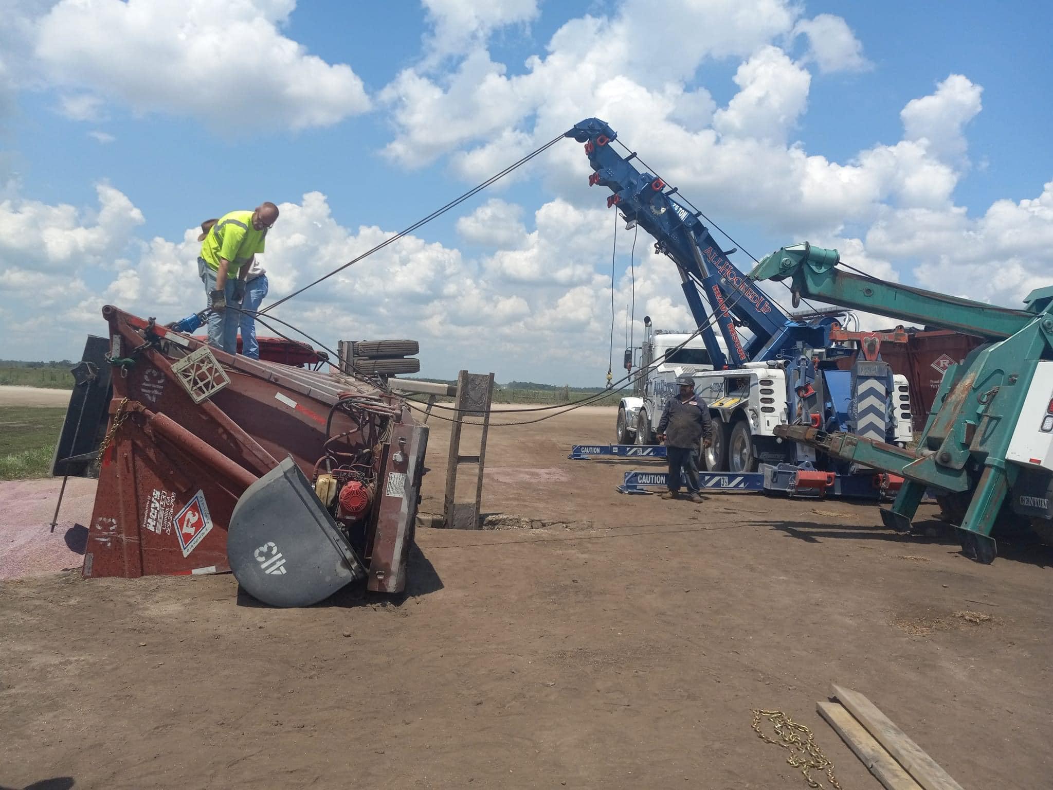 All Hooked Up Towing Jupiter Image