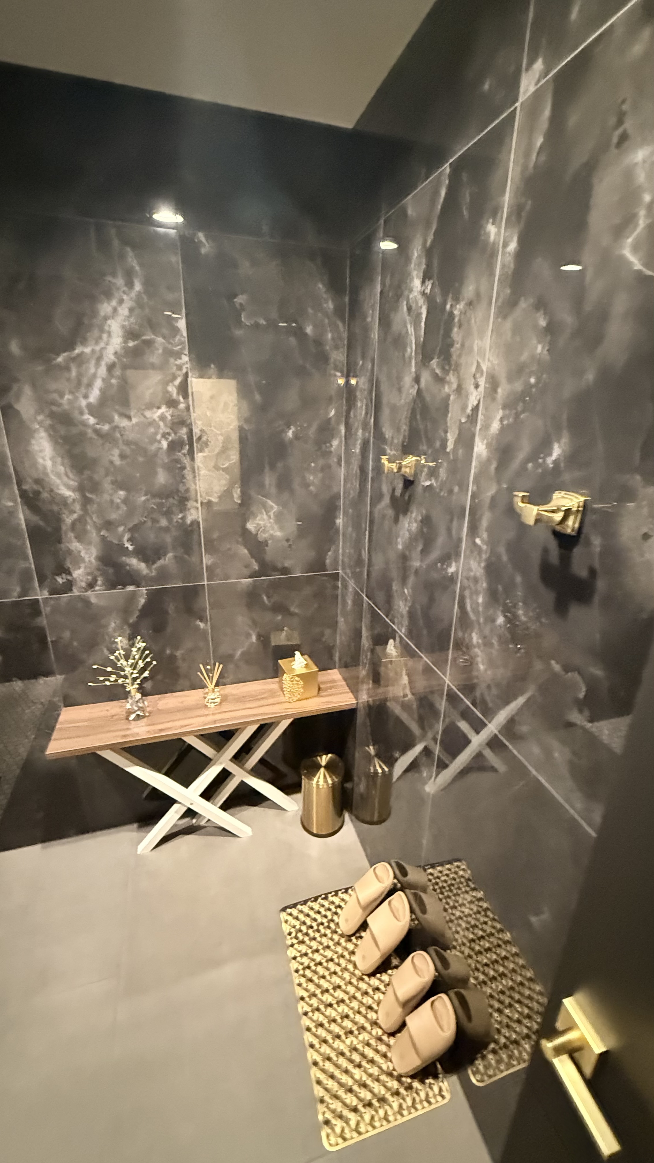 Wellness from Siam - Shower with Complimentary Slippers