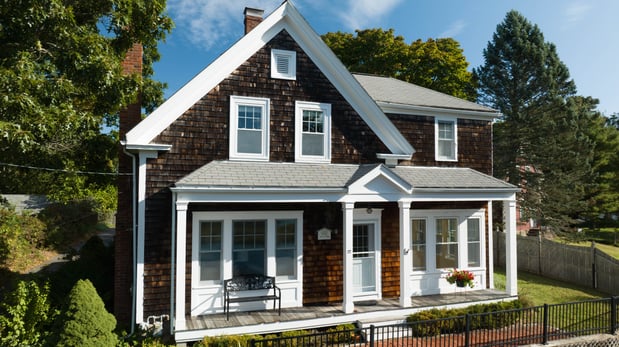 Images Alice Pierce, Coldwell Banker Residential Brokerage - Hingham