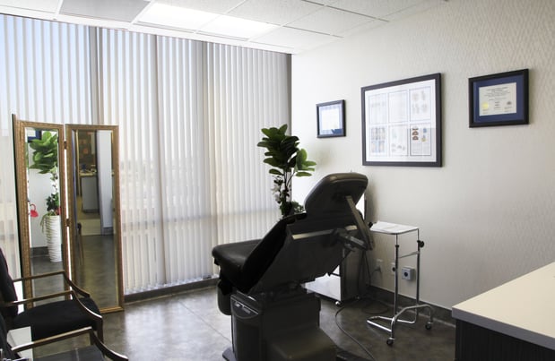 Images Ashkan Ghavami, MD