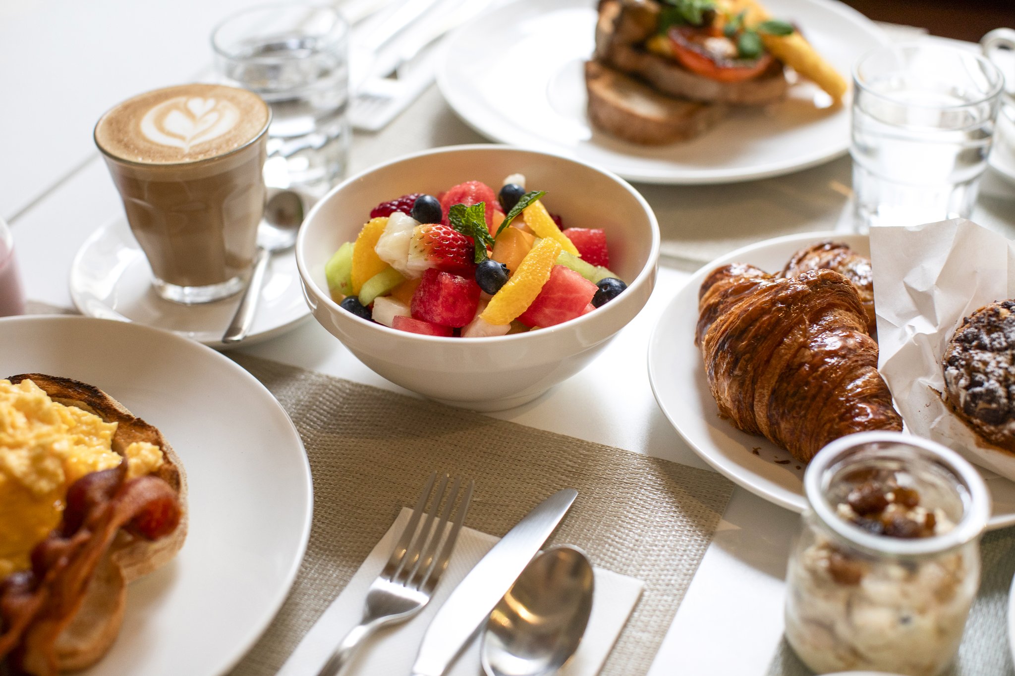 Images Holiday Inn Melbourne Bourke Street Mall by IHG