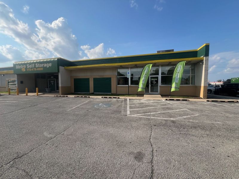 Images Extra Space Storage