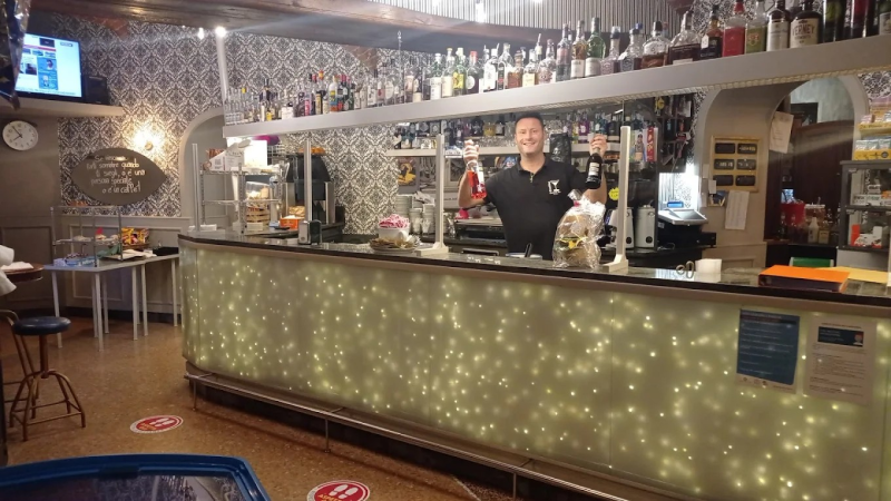 Images Excalibur Burger Pub