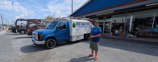 Images InstaGators Power Washing