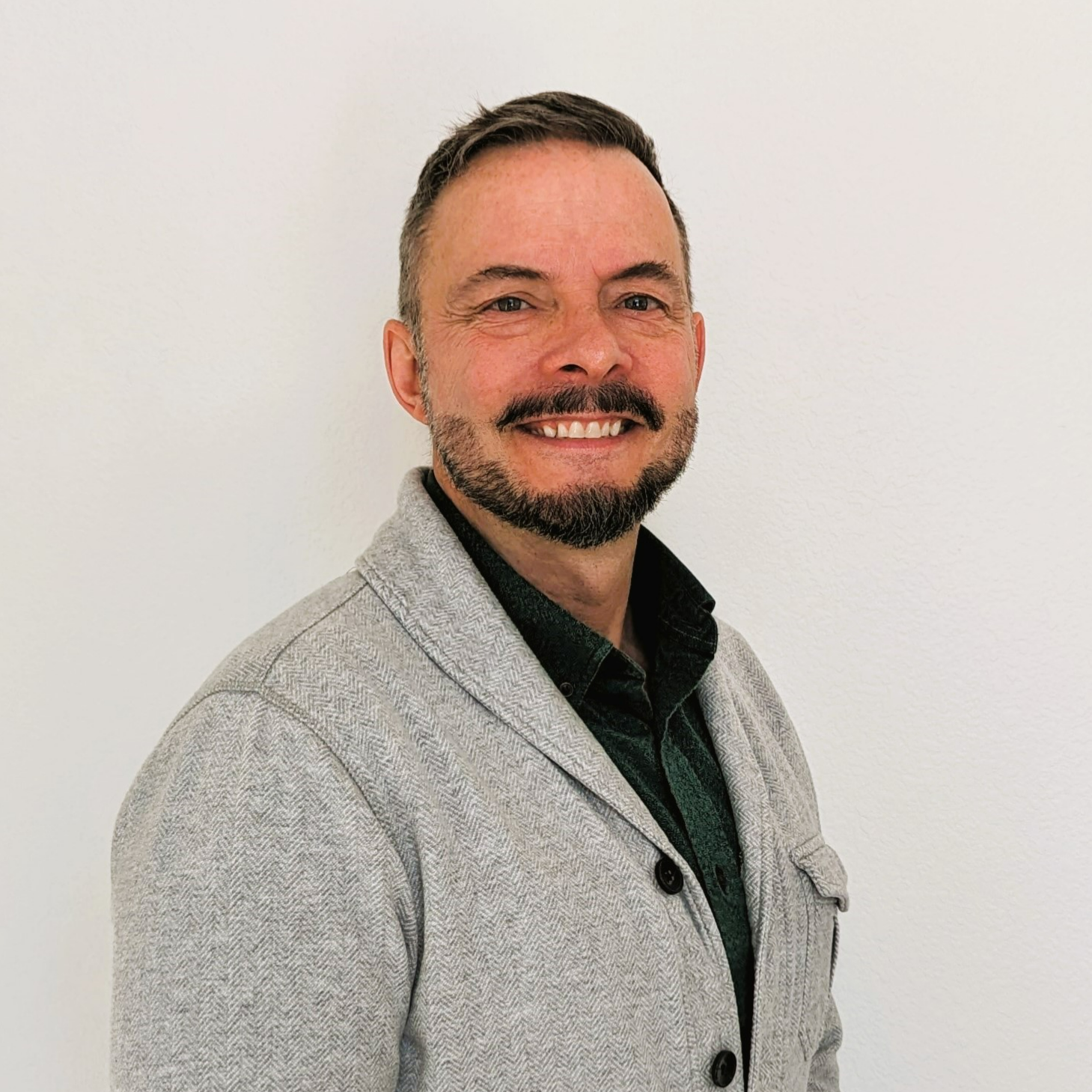 JAMES HUFF NIFORATOS