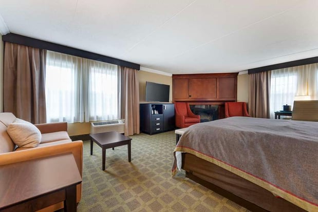 Images Best Western Plus White Bear Country Inn