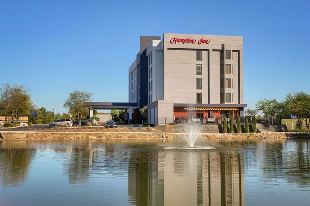 Images Hampton Inn Louisville-Northeast