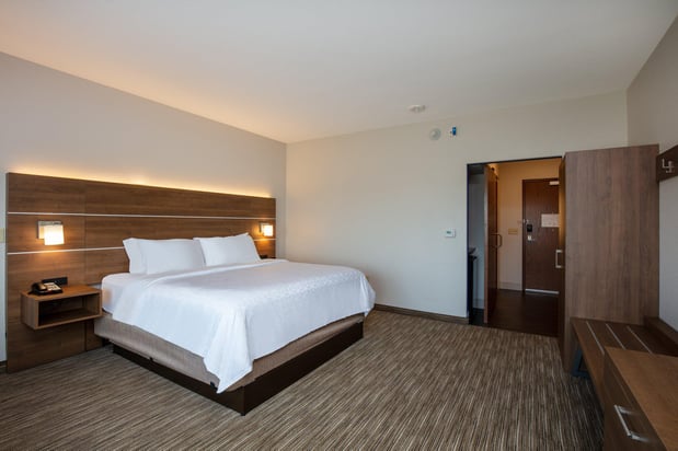 Images Holiday Inn Express & Suites Beloit by IHG