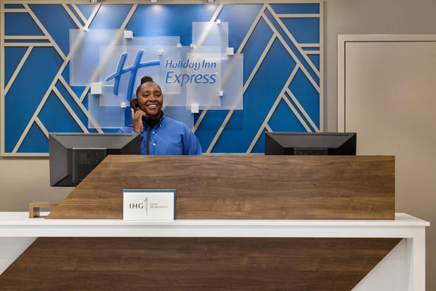 Images Holiday Inn Express & Suites Evansville Downtown by IHG