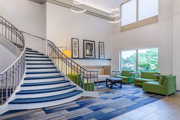 Images Holiday Inn Express & Suites Chicago-Midway Airport by IHG