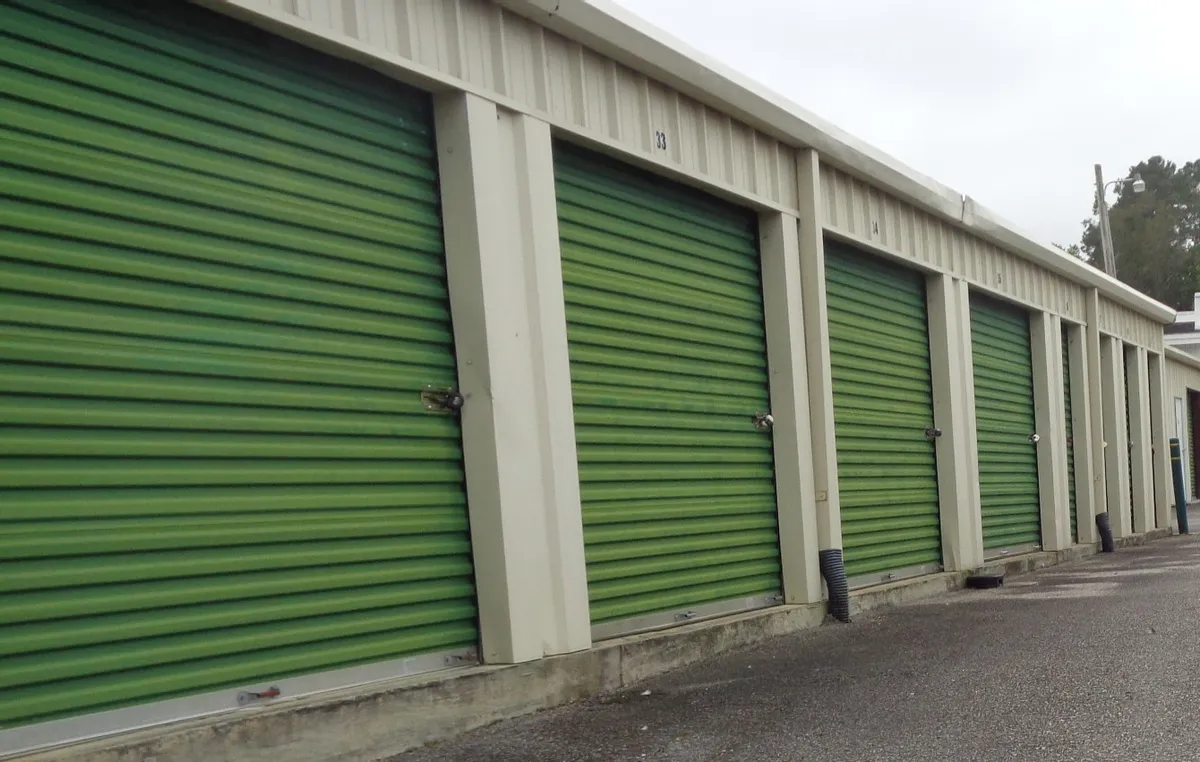 Month-to-month self-storage rentals in Loris, South Carolina