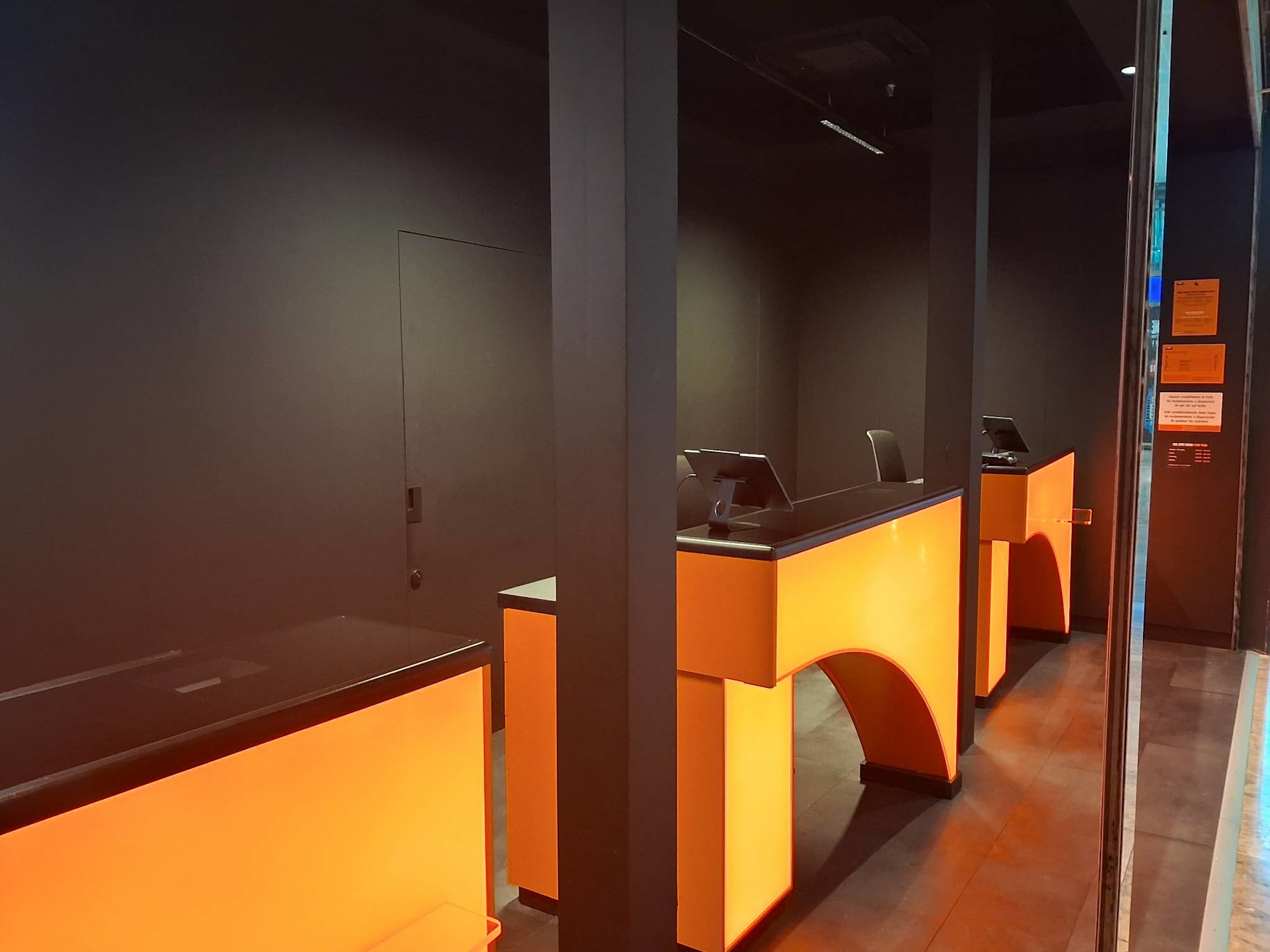 SIXT Alquiler de Coches - Aeropuerto de Alicante (ALC) 4