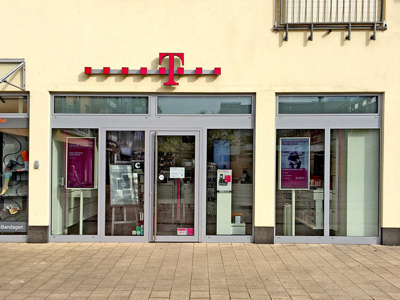 Telekom Shop - Geschlossen, Schillerarkaden 11 in Konz