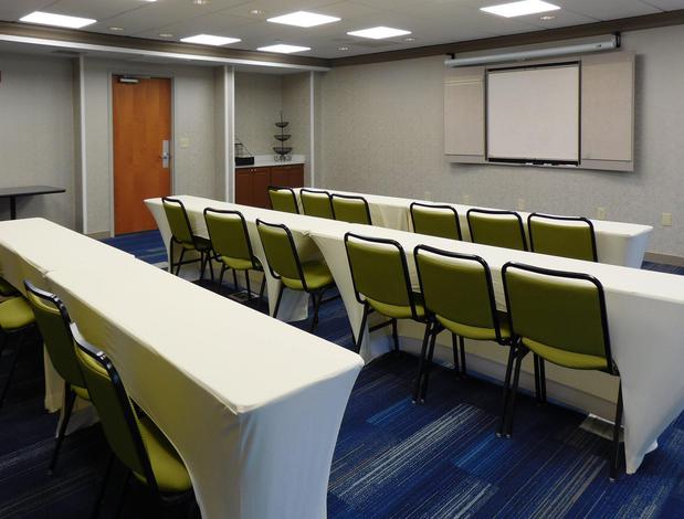 Images Holiday Inn Express Coventry S - West Warwick Area by IHG