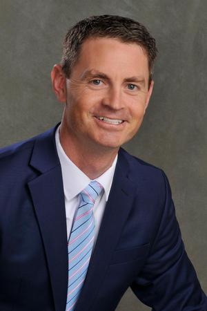 Images Edward Jones - Financial Advisor: Scott D Holt, AAMS™