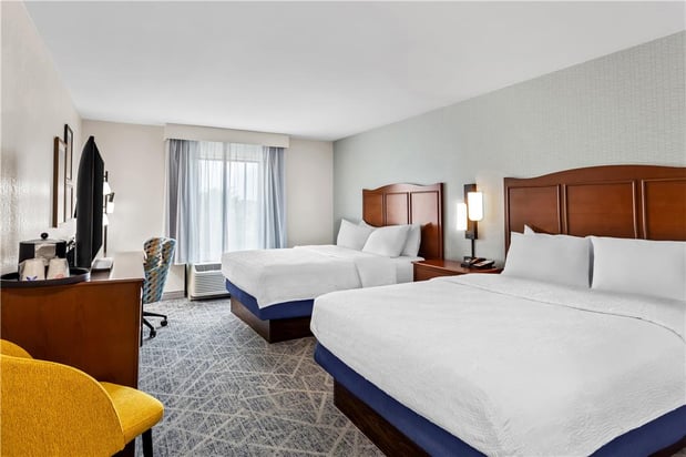 Images Hampton Inn - DeKalb (Near the University)