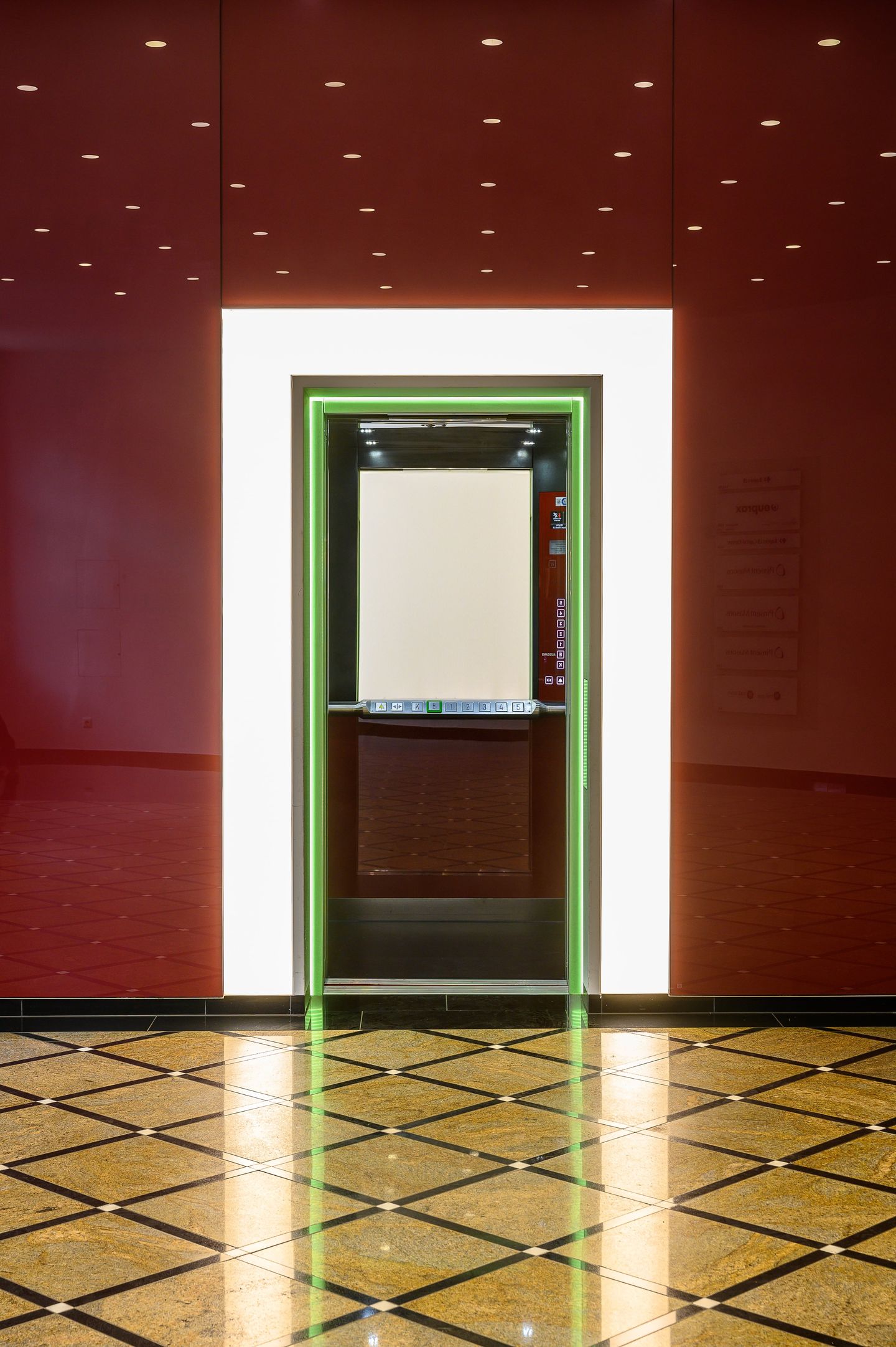 Aufzugsdienst München GmbH & AufzugsBau München GmbH, Dieselstraße 22 in Garching bei München