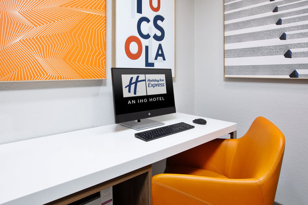 Images Holiday Inn Express Tuscola by IHG