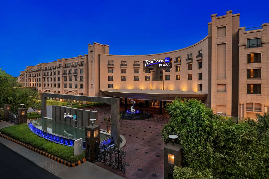 Radisson Blu Plaza Hotel, Delhi Airport