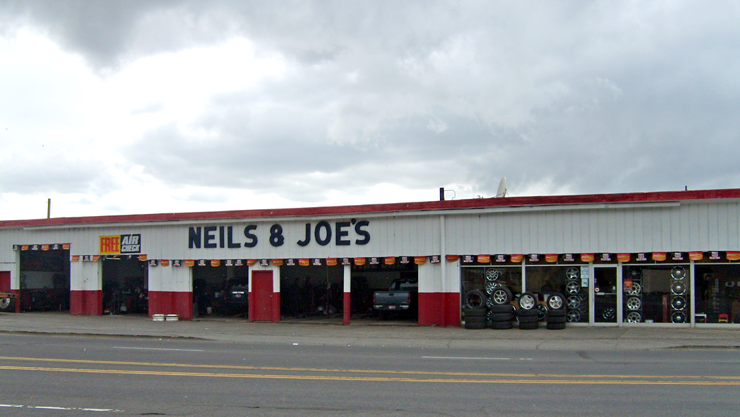 Les Schwab Tire Center